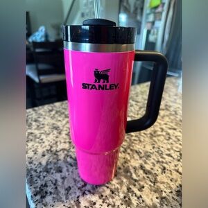 Stanley cup neon collection 30 oz